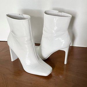 Women Cileste Bootie White Patent Leather Heeled Boots 8.5 🤍